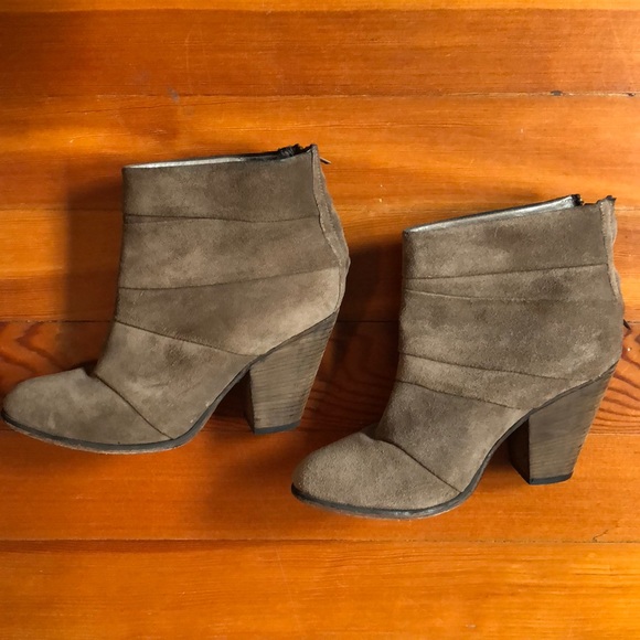 Steve Madden Shoes - Suede booties Steve Madden Shoes - Suede booties